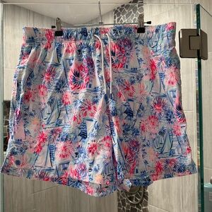 Lilly Pulitzer Men’s Capri Swim Trunks in Sea to Shining Sea NWT XL